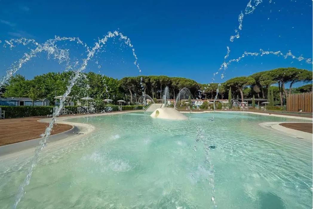Vacanceselect Mobil Homes - Camping Pineta Sul Mare Camping Village Cesena Bagian luar foto