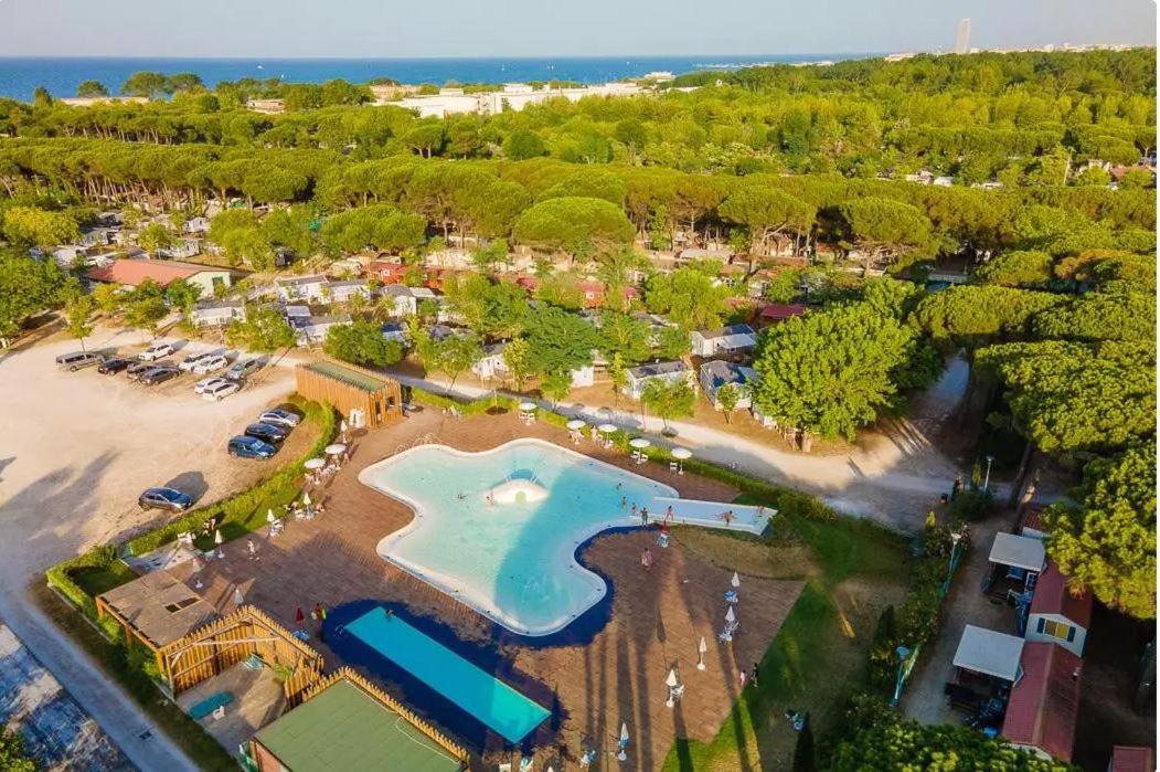 Vacanceselect Mobil Homes - Camping Pineta Sul Mare Camping Village Cesena Bagian luar foto