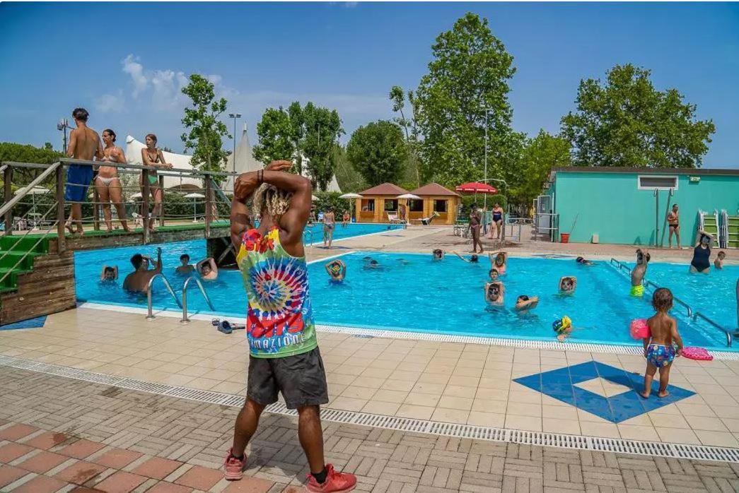 Vacanceselect Mobil Homes - Camping Pineta Sul Mare Camping Village Cesena Bagian luar foto